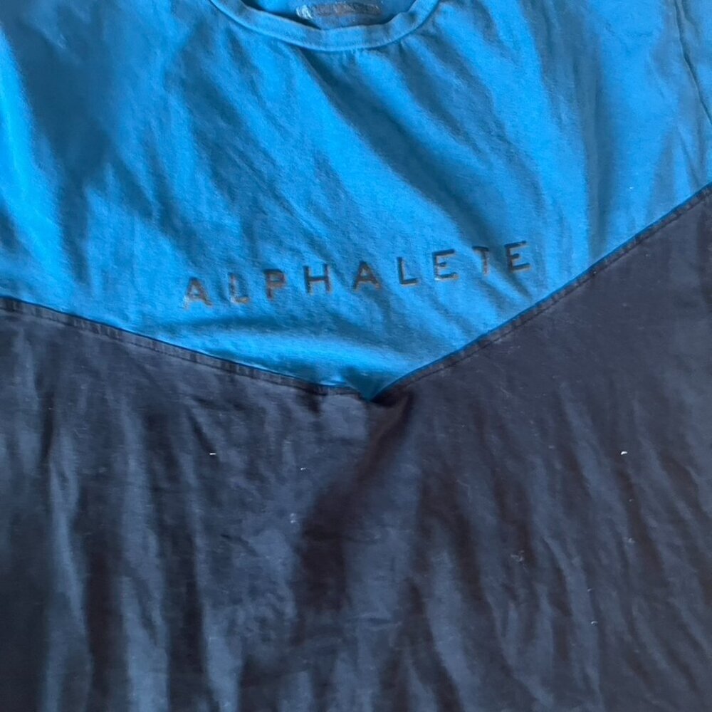 ** Alphalete Men's Tshirt Black blue colorblock Large - Picture 4 of 8